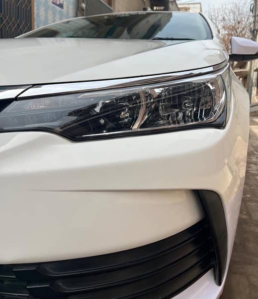 Toyota Corolla Gli 2019 /20 super white 2