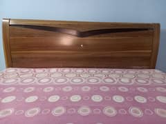 Bed king size with spring mattress