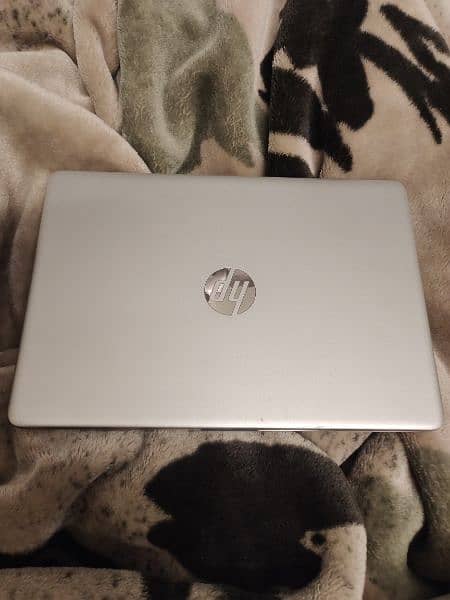 HP elite book i-5 6th generation in a very good condition 0