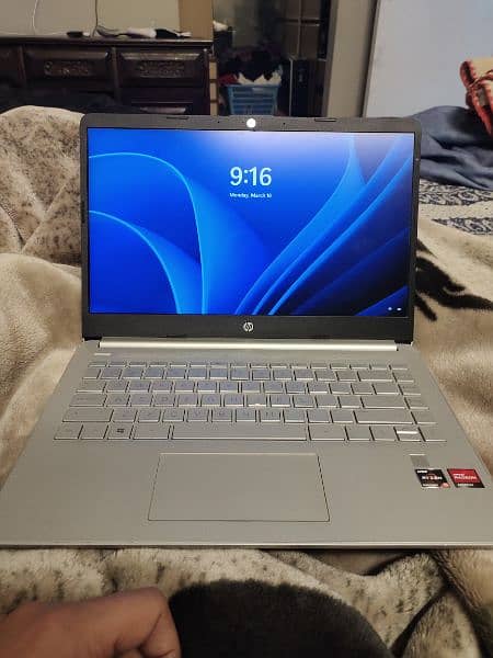HP elite book i-5 6th generation in a very good condition 1