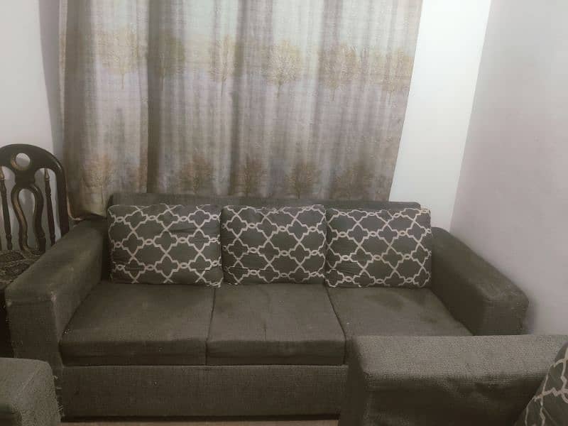 sofa set available in good condition. . . 2