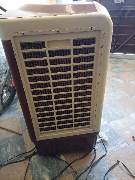 Air cooler 220w for urgent sale 1