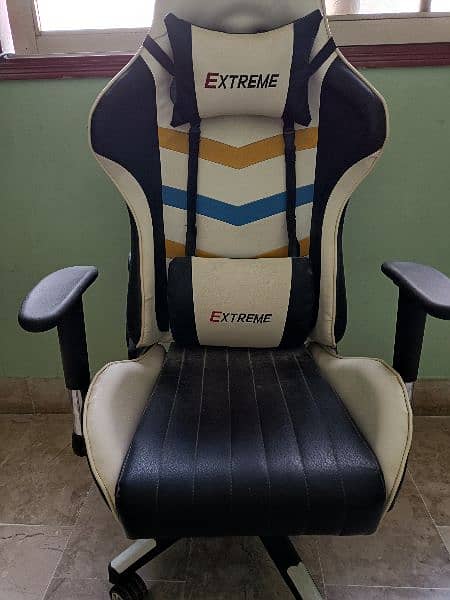 EXTREME GAMING CHAIR 1