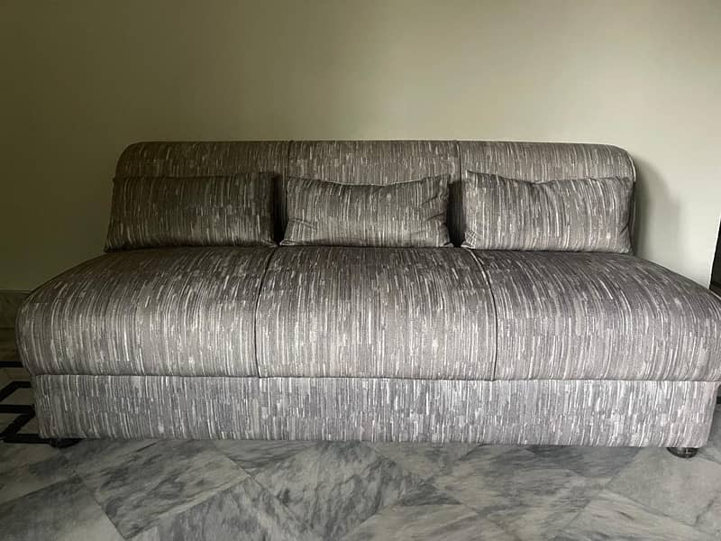 5 seater L shaped sofa set. Excellent  condition. 1