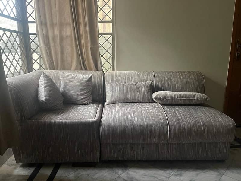 5 seater L shaped sofa set. Excellent  condition. 2