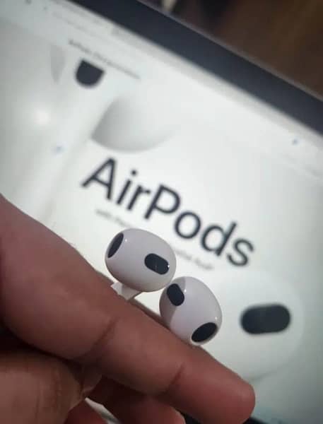 Apple Air Pods 3rd Generation 2