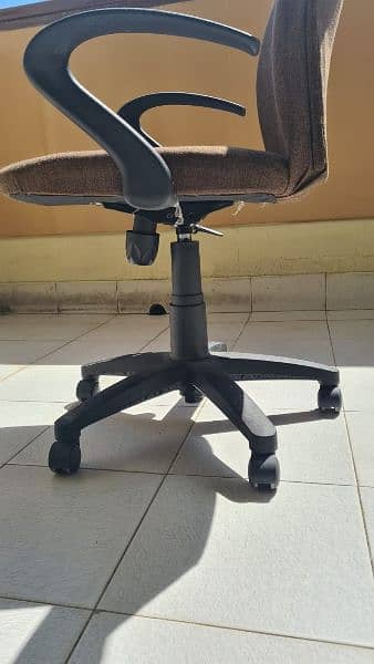Comfortable office and gaming chair 1