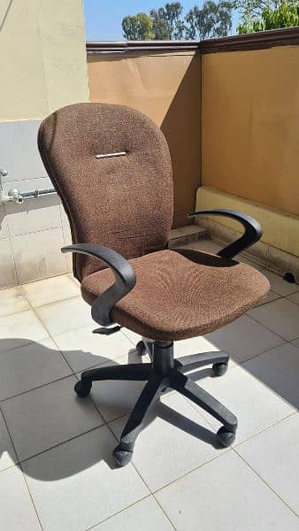 Comfortable office and gaming chair 2