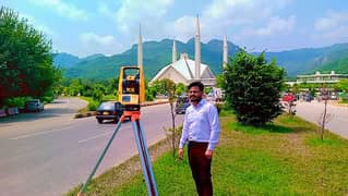 Total Station with Land Surveyor RTK GNSS Topographic Survey Party 0