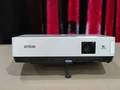 Epson EMP-1715 LCD projector