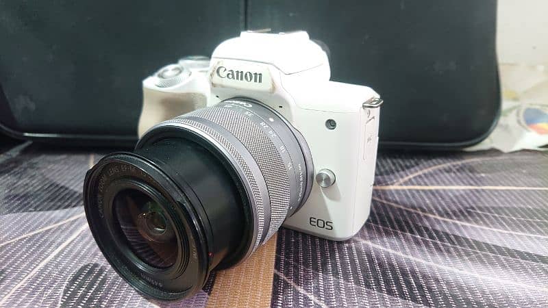 Canon M50 mark ii  (15-45mm lens} White colour with Box 0
