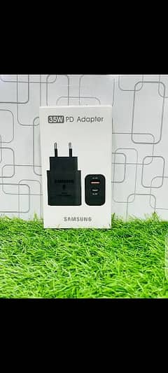 Samsung 35 W PD adapter