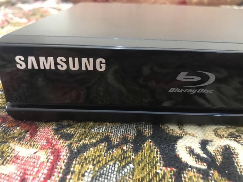 Samsung CD +USB Player 0