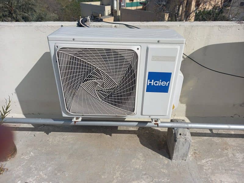 1.5 ton inverter AC heat and cool haier in vip condition 1