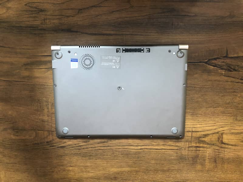 Toshiba Dynabook R63/D i3 (6th Gen) 5