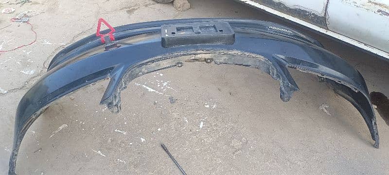 Honda civic 2004/2005 front bumper with extension LIP 1