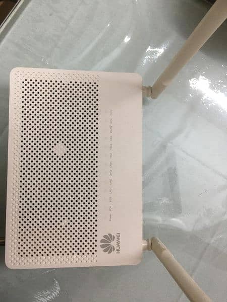 Huawei Gpon RF Router EG8247H5 1