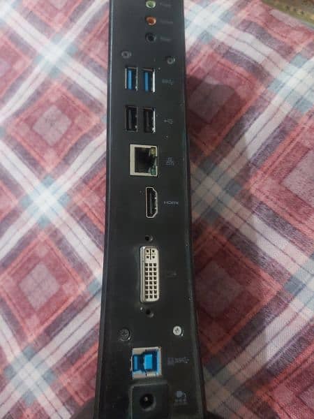 Toshiba dynadock  U3 USB 3.0 4
