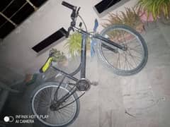 cycle good condition local paint chain slightly loose very comfortable