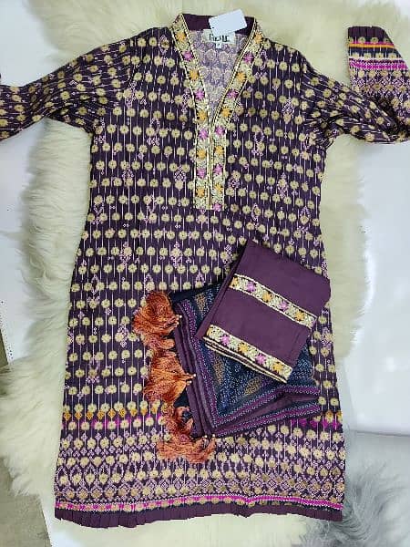 Gold print 3 piece suit in Purple colour with metal tessels 5