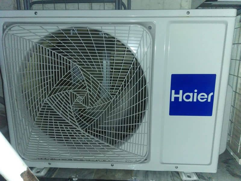 Haier Non Ineverter heat&Cool Floor Standing AC Model HPU-24HE03/YB-01 0