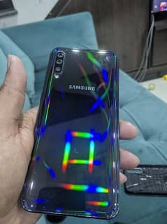 Samsung A50 4/64gb
