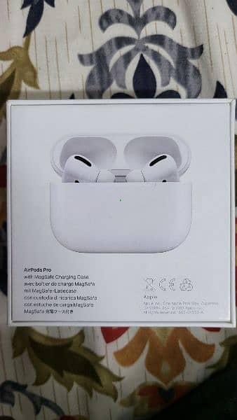 Apple Airpod Pro with Magsafe Charging case 1