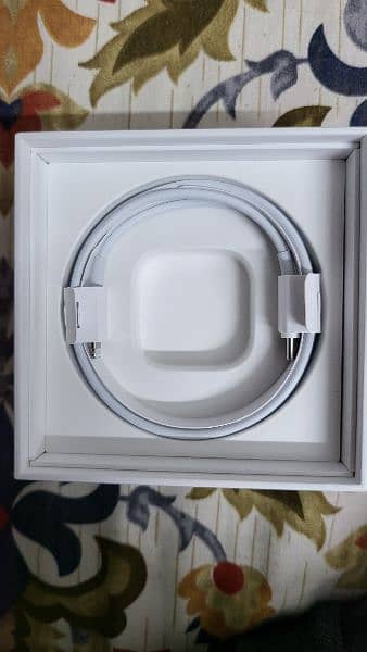 Apple Airpod Pro with Magsafe Charging case 3