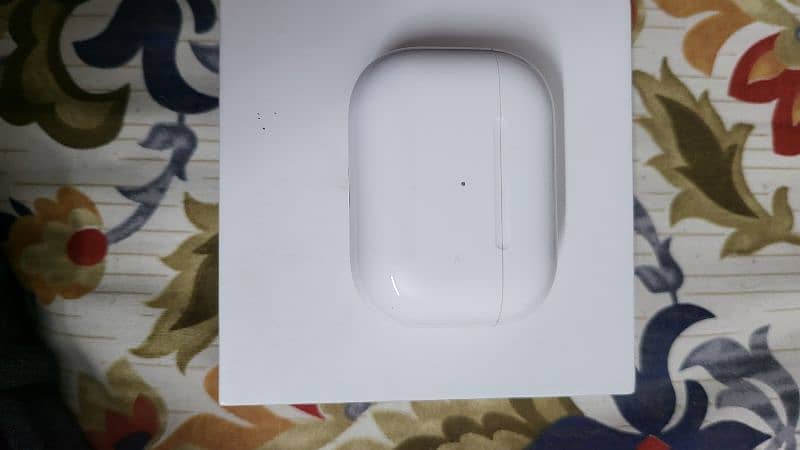 Apple Airpod Pro with Magsafe Charging case 5