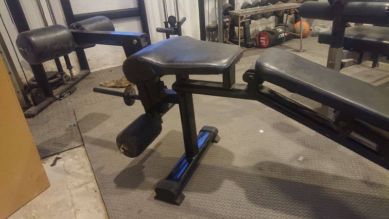 Dumbell rack, Dumbells, plates and benches 8
