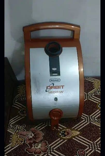 De'Longhi Vacuum Cleaner 1800W (Imported) 5