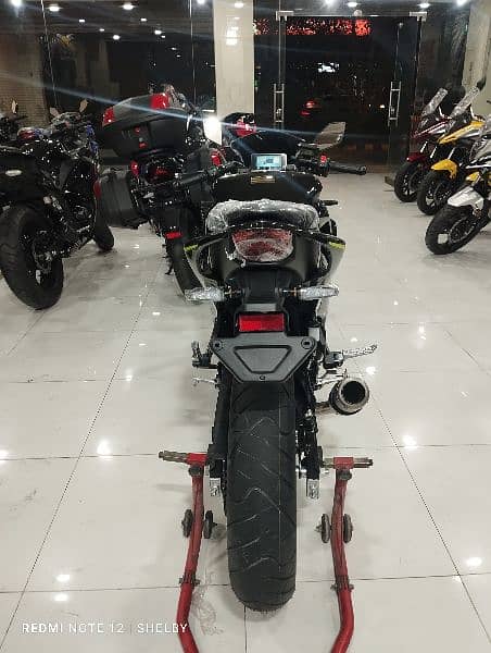 Ducati 400cc 16