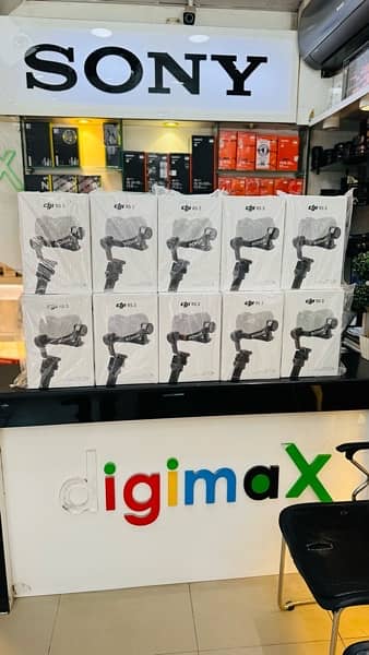 Dji RS3 available in stock unbeatable Price 1
