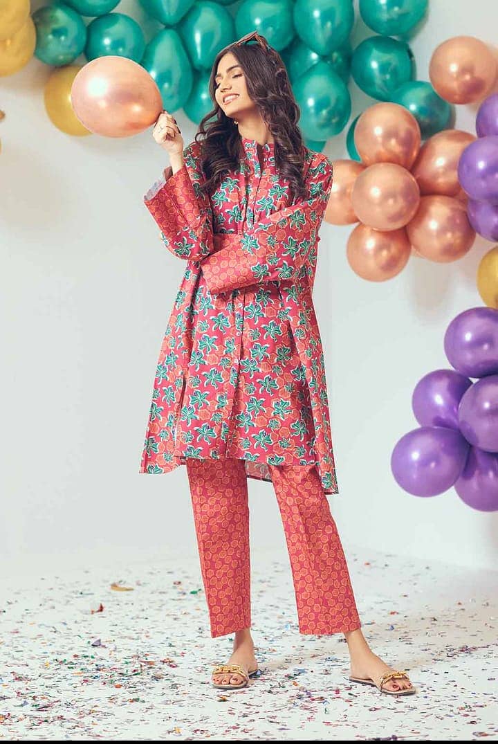 Branded Ladies Stitched & Un Stitched Suits Available 2024 Collection 12