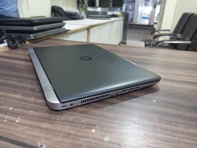 HP ProBook 470 G3 Core i7-6th 8GB 128GB+500GB 2GB AMD Graphic R7 M340 7
