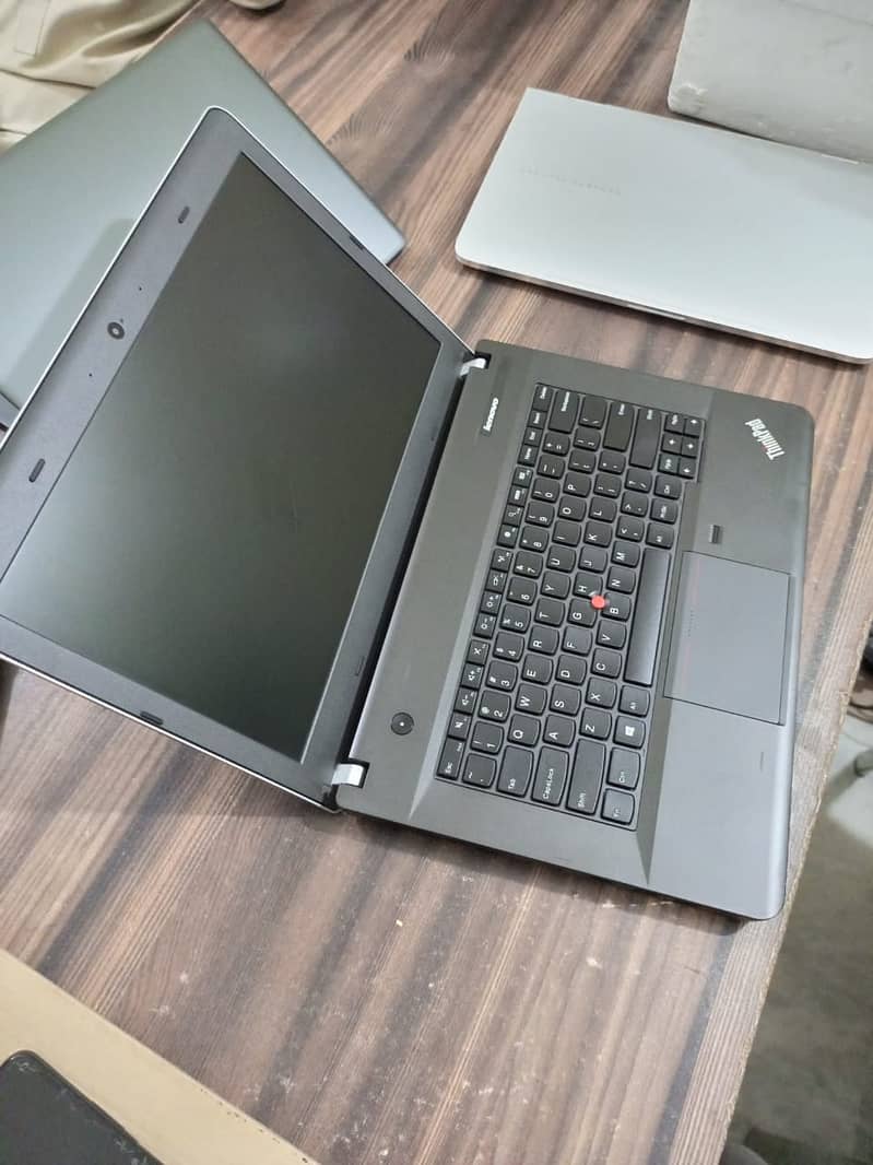 Lenovo ThinkPad e440 Core™ i5-4th 4GB Ram 500GB HDD 9