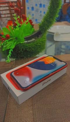 IPHONE 11 64GB JV WITH BOX AND WARRENTY 10/10 CONDITION