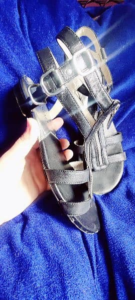 MK Original sandals size 7 6