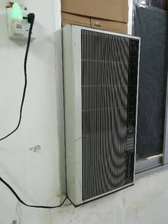 [AC 110 voltage]  window AC for sale? Made in Japan 0