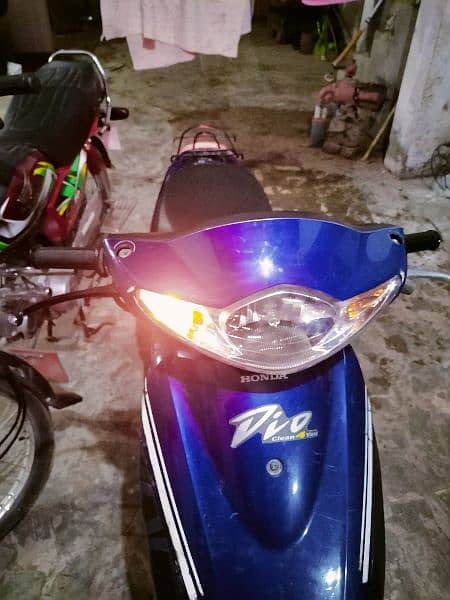 Auto Japanese  EFI water cool 49 cc Scooty 5