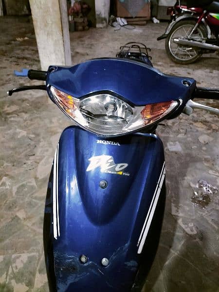 Auto Japanese  EFI water cool 49 cc Scooty 12