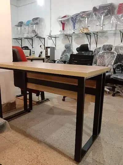 Staff , Manager Table / Office Furniture in Lahore 4