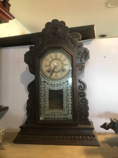 Antique American clock 0