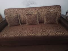 urgent sale 5 seater sofa set with covers