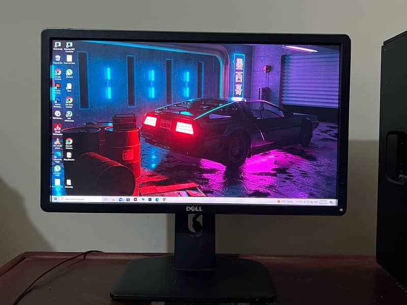HP z420 Workstation with Rx 580 and Monitor 2