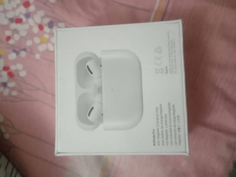 new earpods made by USA 0