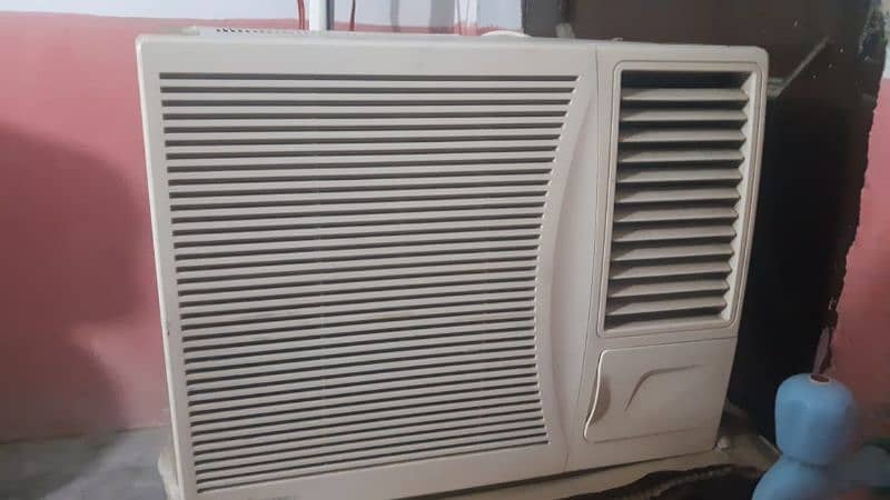 Window Ac used and good condition 1