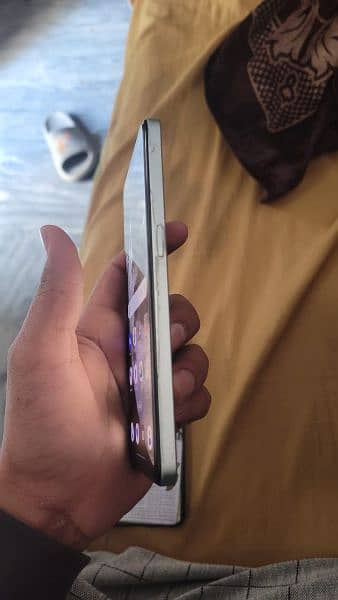 Oppo F21 pro 5G 8/128GB with box exchange possible 4