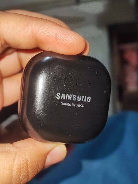 Samsung buds pro with box 2
