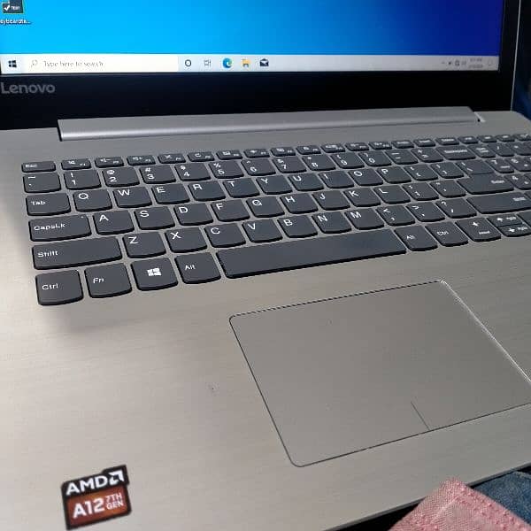 Slim Laptop 8GB Ram Lenovo IdeaPad AMD 7th Gen Box Pack Condition 2